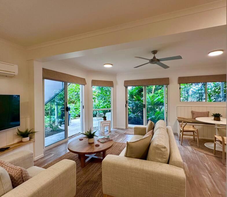 Sunrise Beach Holiday Apartment Luaran gambar
